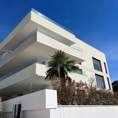 Gala'pe * זאדאר