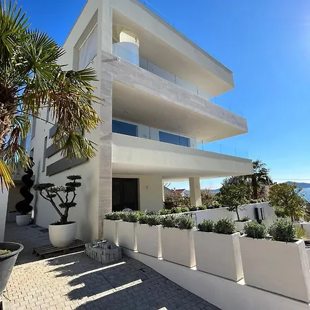 Gala'pe Apartman Zára